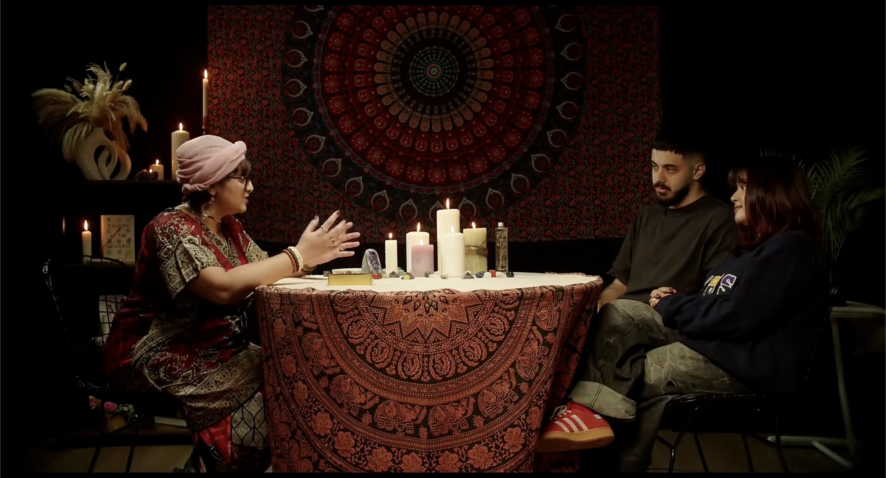 Tarot Typical Live Show: still 5