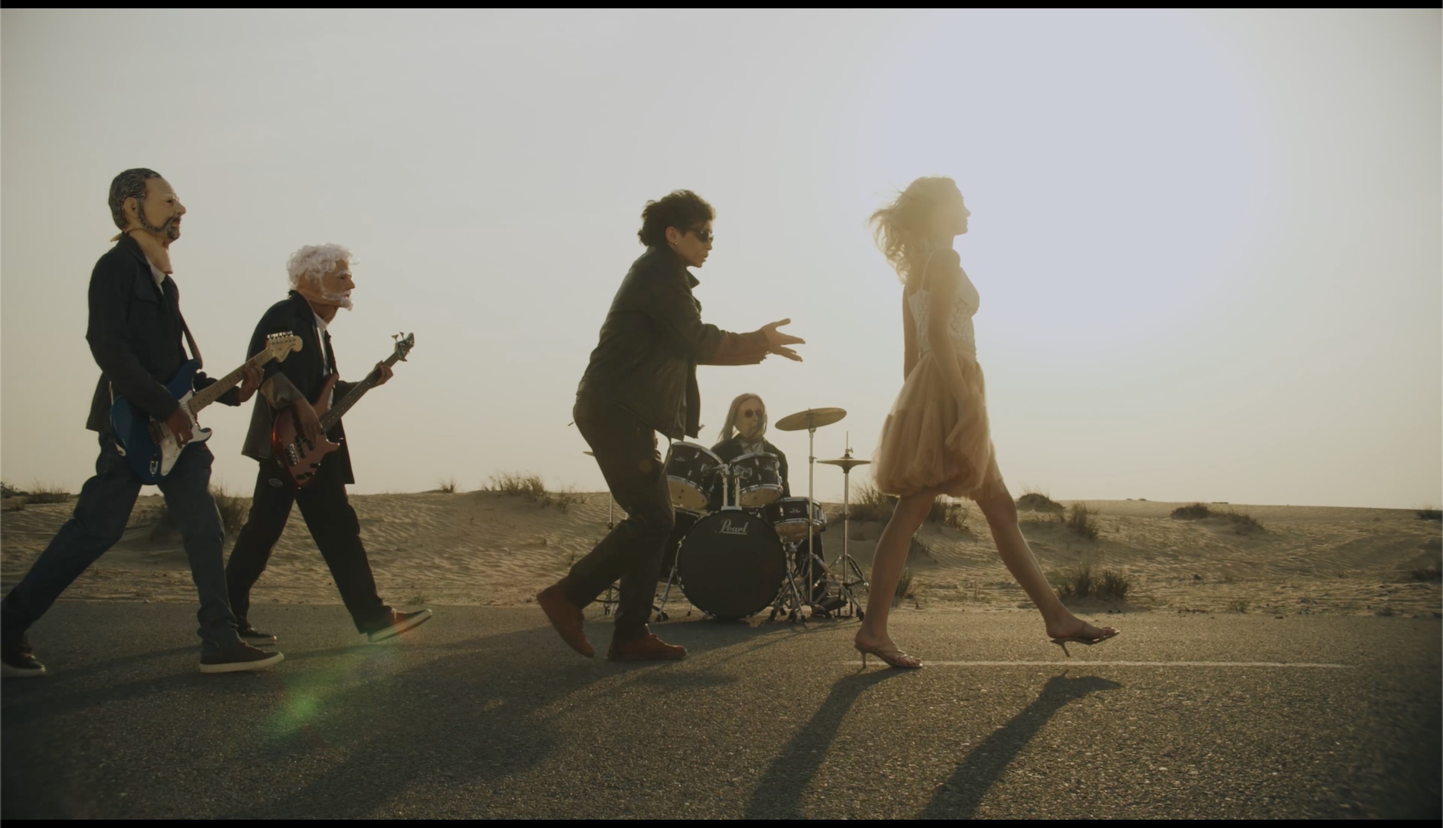 Beggin: still 2