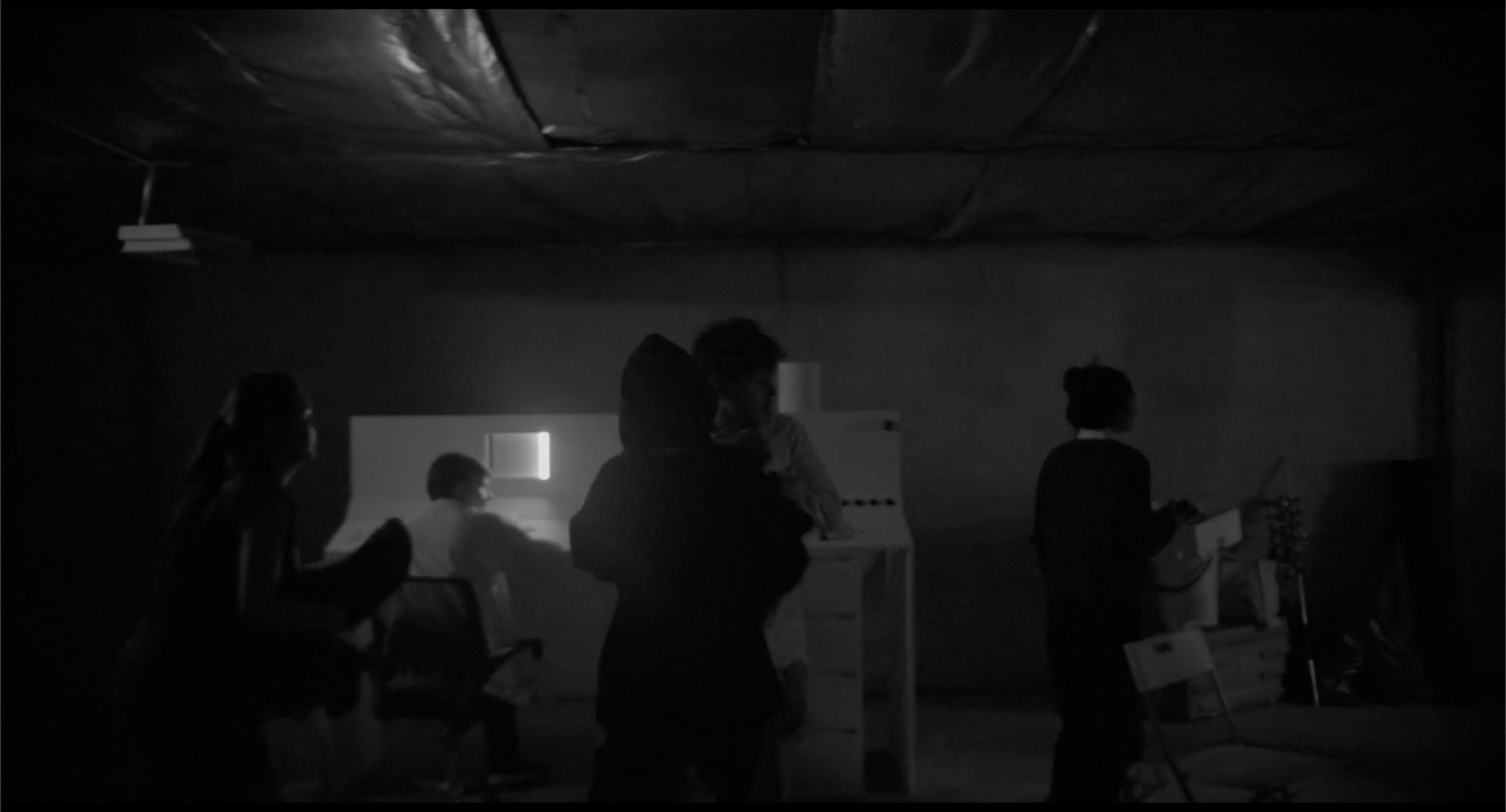 Mooned: still 10