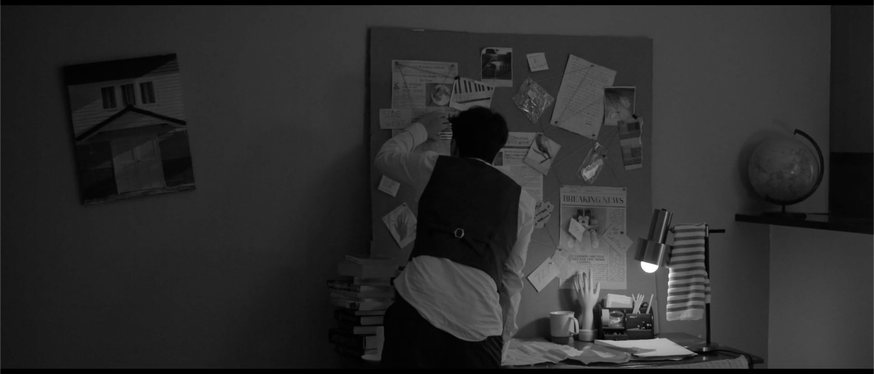 Mooned: still 7